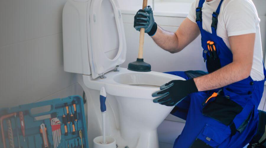 Local annual plumbing maintenance in Glencoe, IL